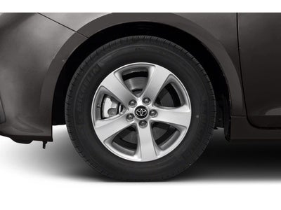 2018 Toyota Sienna XLE 8 Passenger