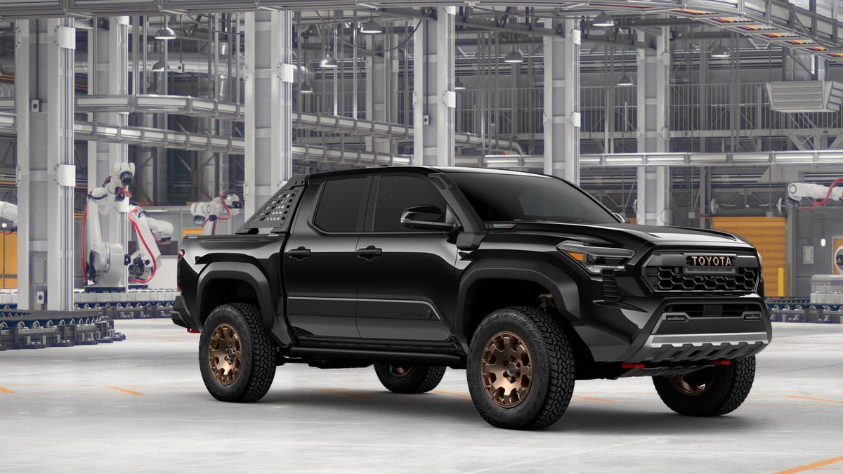 2026 Toyota Tacoma i-FORCE MAX Tacoma Trailhunter