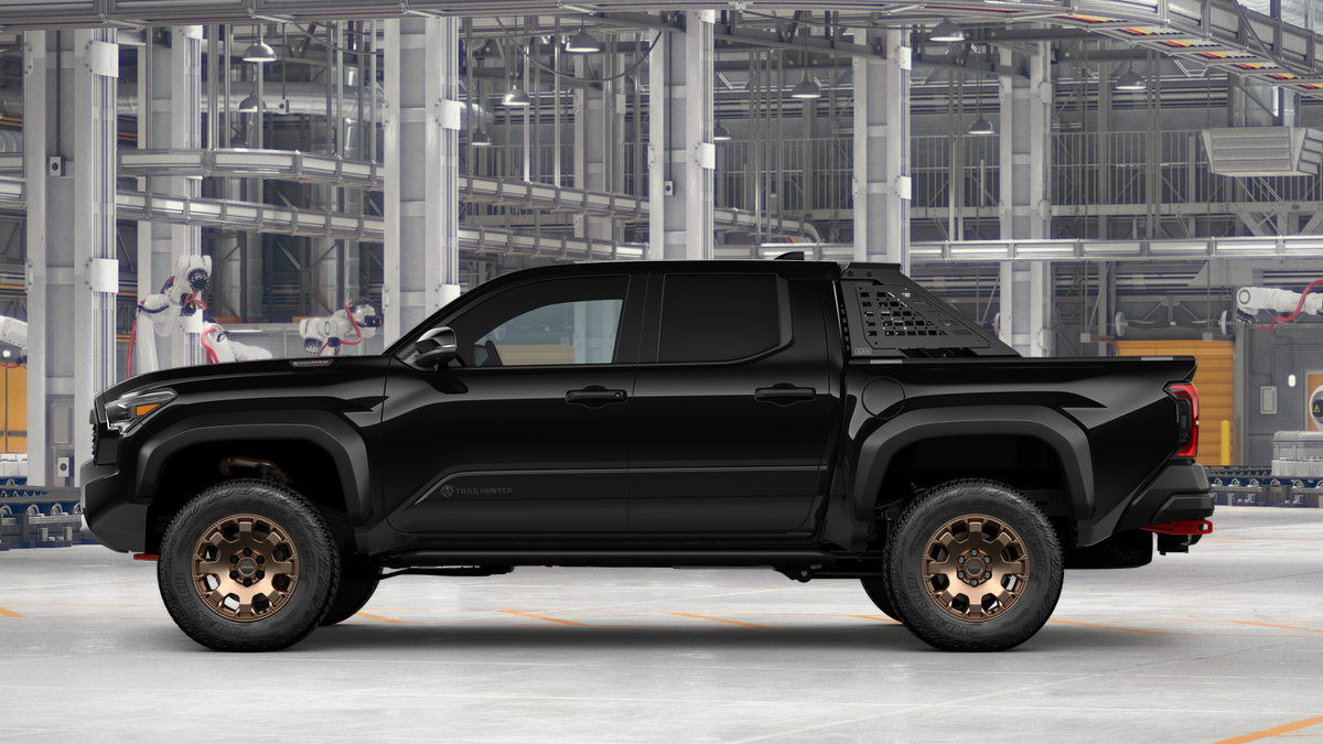 2026 Toyota Tacoma i-FORCE MAX Tacoma Trailhunter