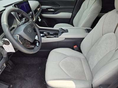 2026 Toyota Grand Highlander Hybrid MAX Platinum