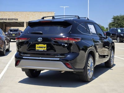2026 Toyota Highlander Hybrid Platinum