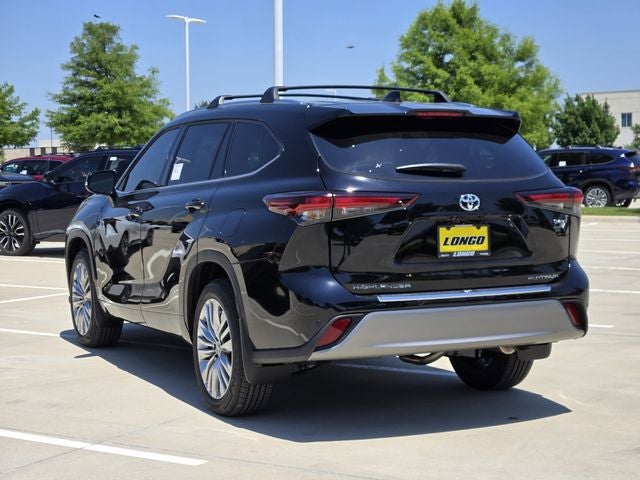 2026 Toyota Highlander Hybrid Platinum