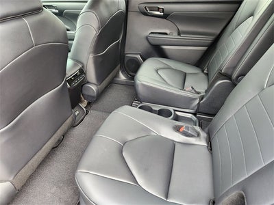 2026 Toyota Highlander Hybrid XLE