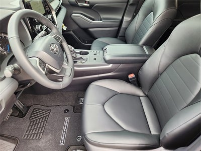 2026 Toyota Highlander Hybrid XLE