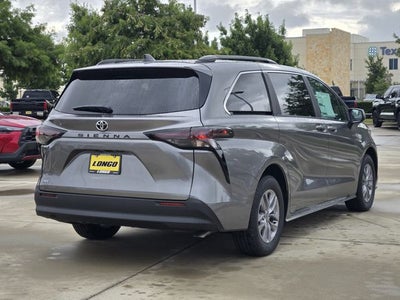 2026 Toyota Sienna LE