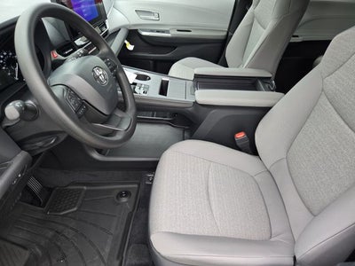 2026 Toyota Sienna LE