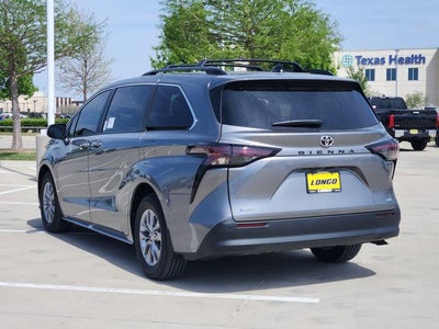 2026 Toyota Sienna XLE