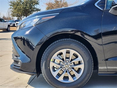 2026 Toyota Sienna XLE