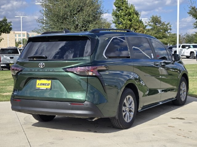 2026 Toyota Sienna XLE