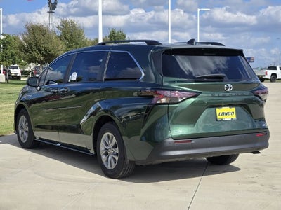 2026 Toyota Sienna XLE