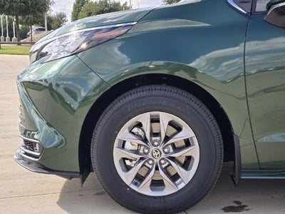 2026 Toyota Sienna XLE