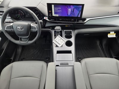 2026 Toyota Sienna XLE