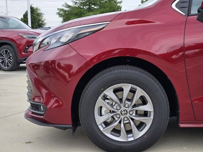 2026 Toyota Sienna XLE
