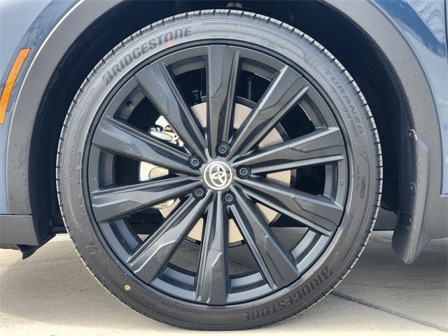 2026 Toyota Toyota Crown Nightshade