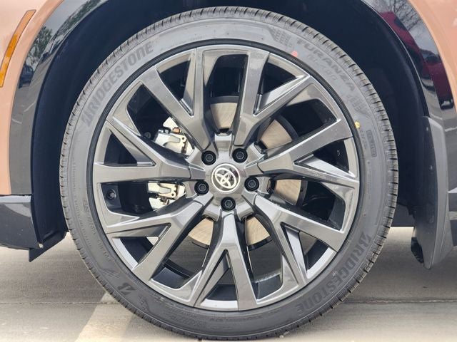 2026 Toyota Toyota Crown Signia Limited