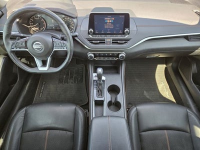 2021 Nissan Altima 2.0 SR