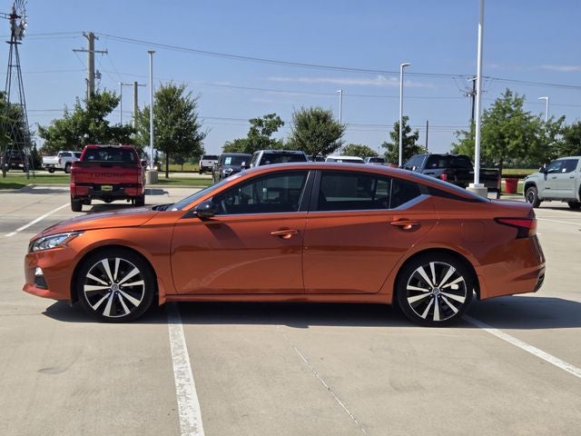 2021 Nissan Altima 2.0 SR