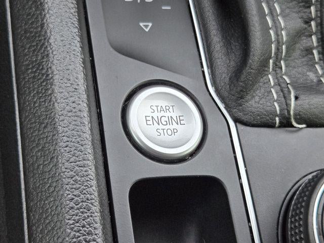 2023 Volkswagen Atlas Cross Sport 3.6L V6 SEL R-Line