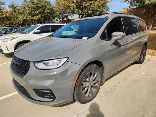 2021 Chrysler Pacifica Touring