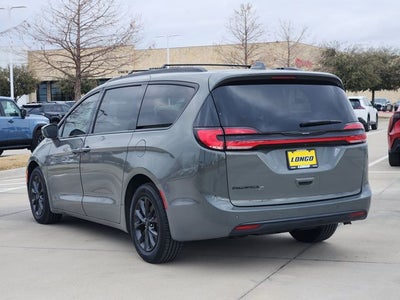 2021 Chrysler Pacifica Touring