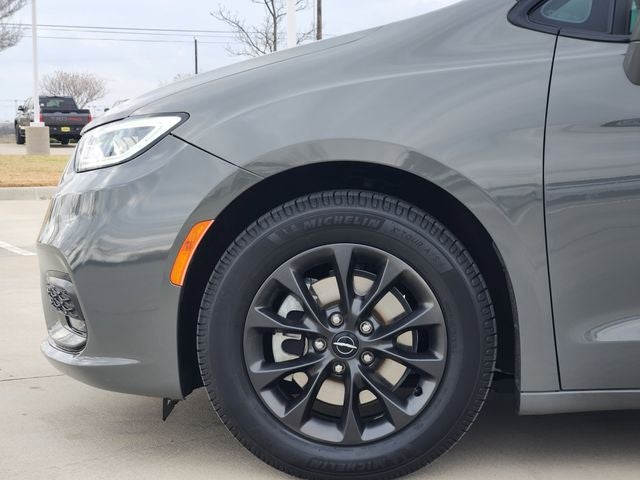 2021 Chrysler Pacifica Touring