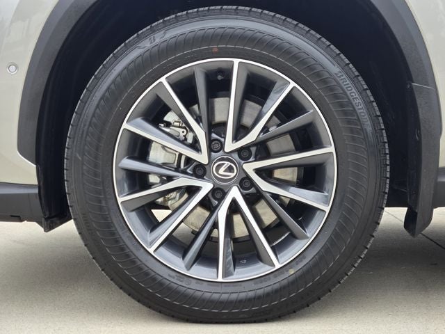 2025 Lexus NX 350h Luxury