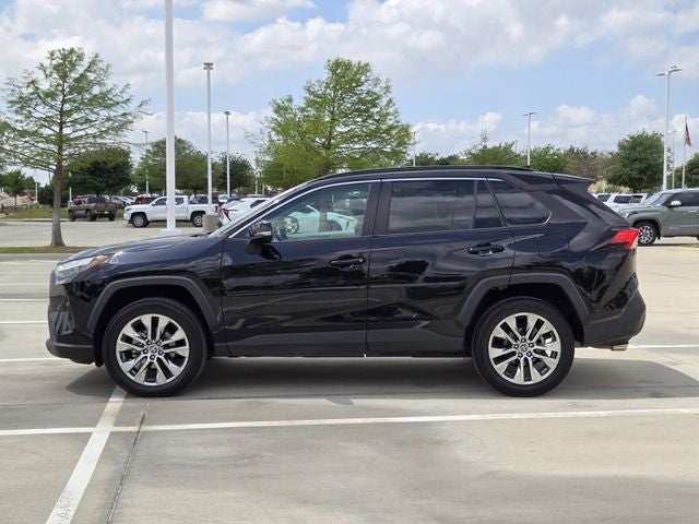 2022 Toyota RAV4 XLE Premium