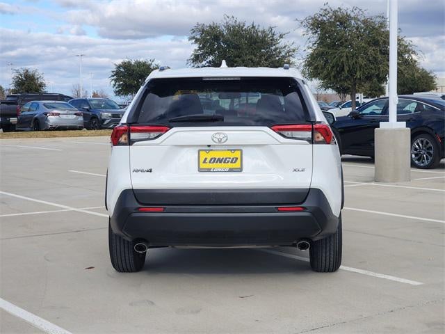 2022 Toyota RAV4 XLE