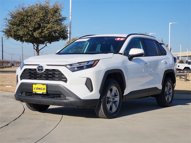 2024 Toyota RAV4 XLE