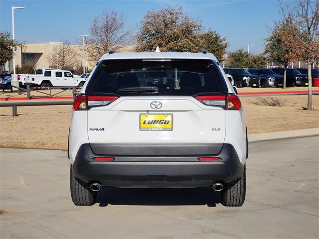 2024 Toyota RAV4 XLE