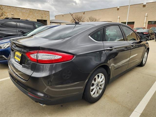 2016 Ford Fusion S