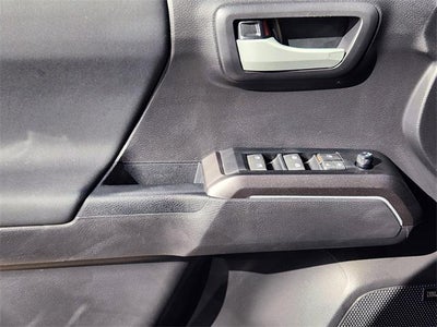 2022 Toyota Tacoma TRD Off-Road V6