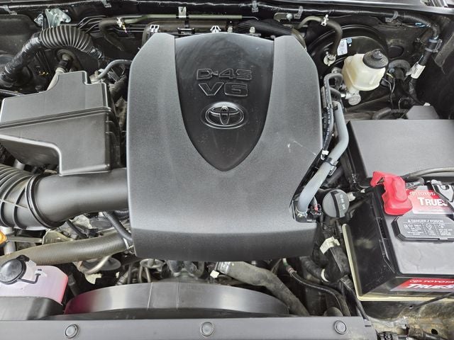2022 Toyota Tacoma Limited V6