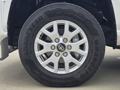 2025 Toyota Tacoma SR5