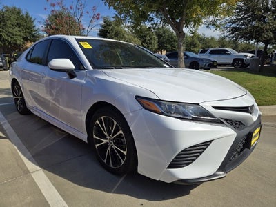 2018 Toyota Camry SE