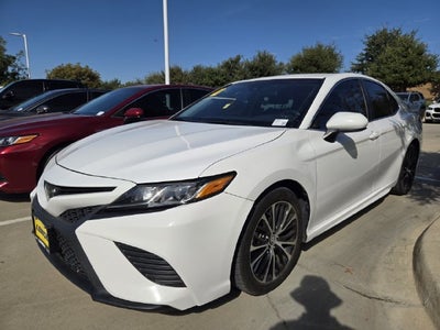 2018 Toyota Camry SE