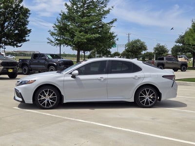 2024 Toyota Camry SE