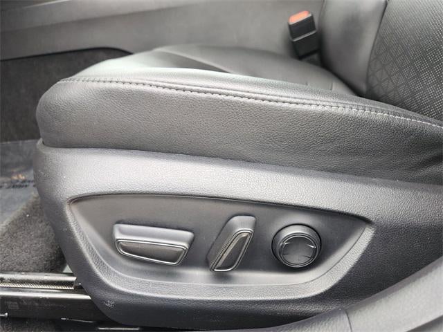 2023 Toyota Camry Hybrid XSE