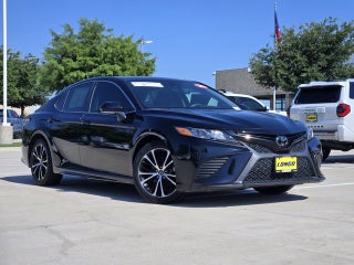 2020 Toyota Camry SE