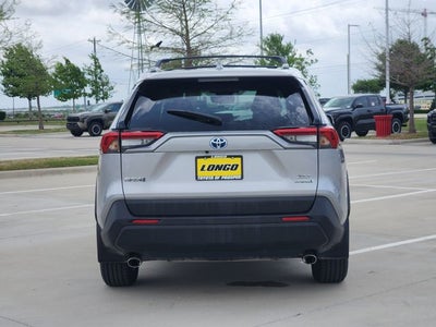 2022 Toyota RAV4 Hybrid XLE