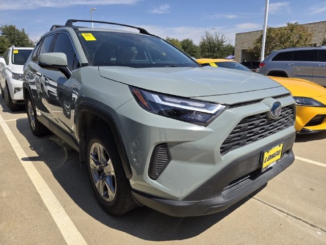 2022 Toyota RAV4 Hybrid XLE