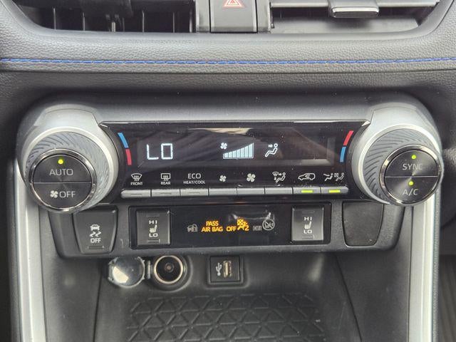 2023 Toyota RAV4 Hybrid SE