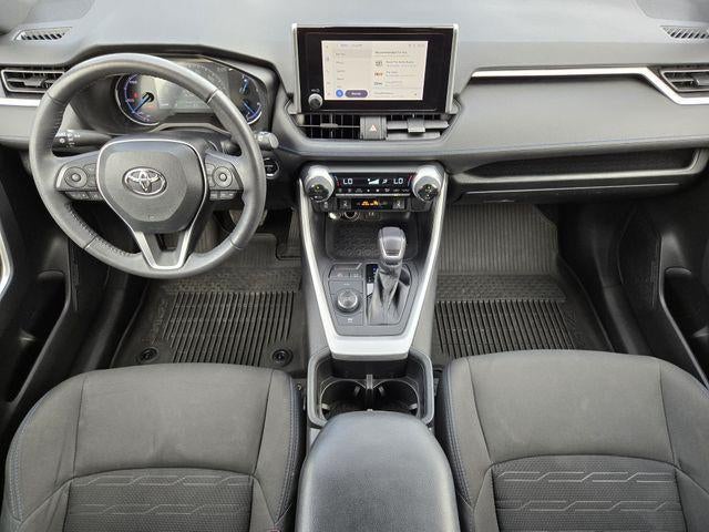 2023 Toyota RAV4 Hybrid SE