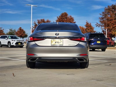 2019 Lexus ES 350