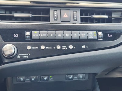 2024 Lexus ES 250