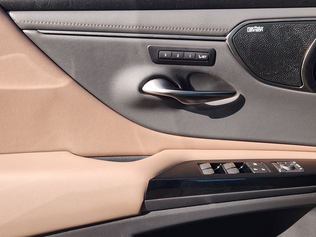 2024 Lexus ES 250