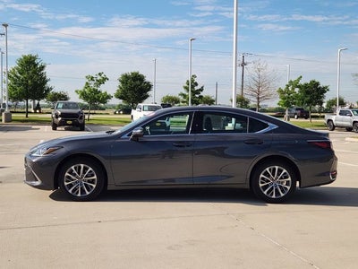 2024 Lexus ES 250