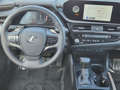 2024 Lexus ES 250
