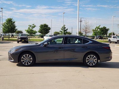 2024 Lexus ES 250