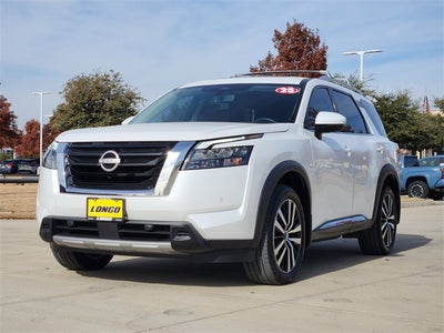 2025 Nissan Pathfinder Platinum